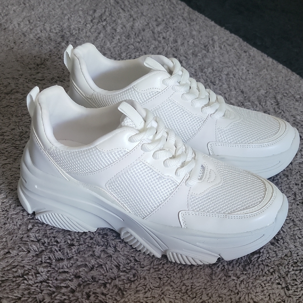 Women's White Sneakers